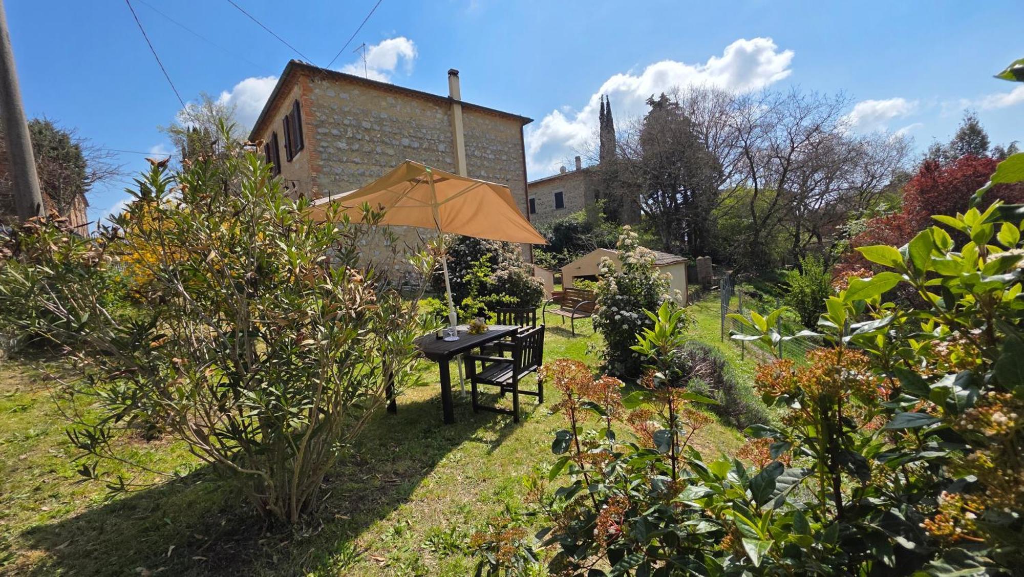 A Casa Di Gabri Villa Montefollonico Bagian luar foto